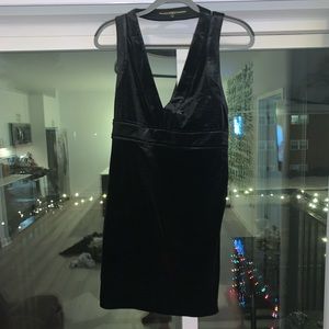 Mini Velvet LBD